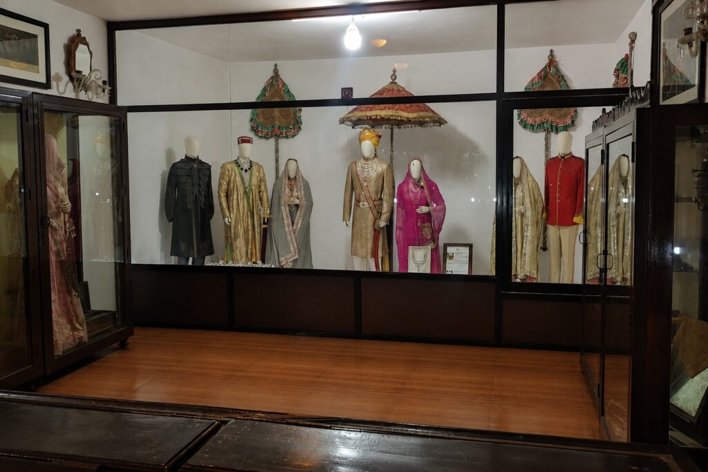 kangra-painting-kangra-art-museum-dharamshala.jpg